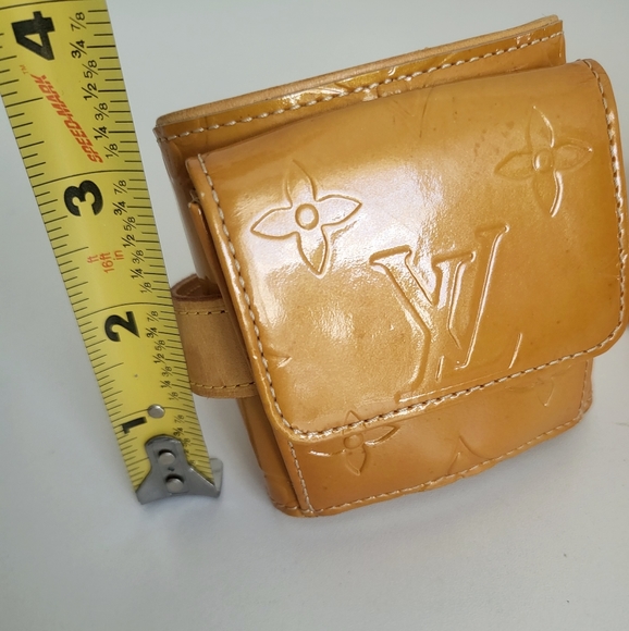 Louis Vuitton Lafayette Yellow Vernis Wristlet Pouch - Picture 10 of 12